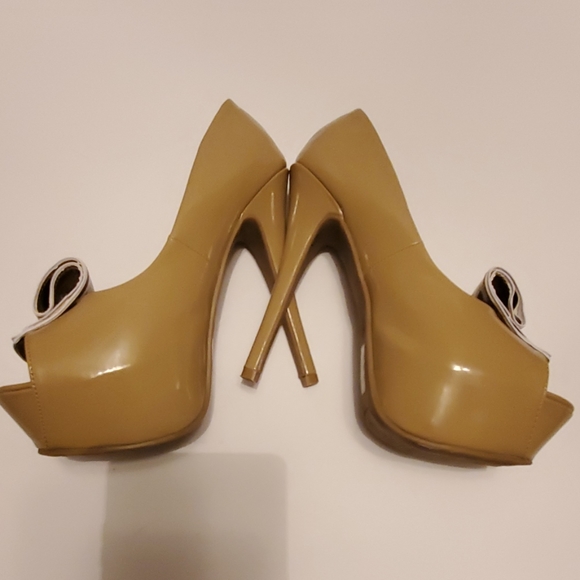 Kiss &Tell high heel shoe size 10 - Picture 6 of 8